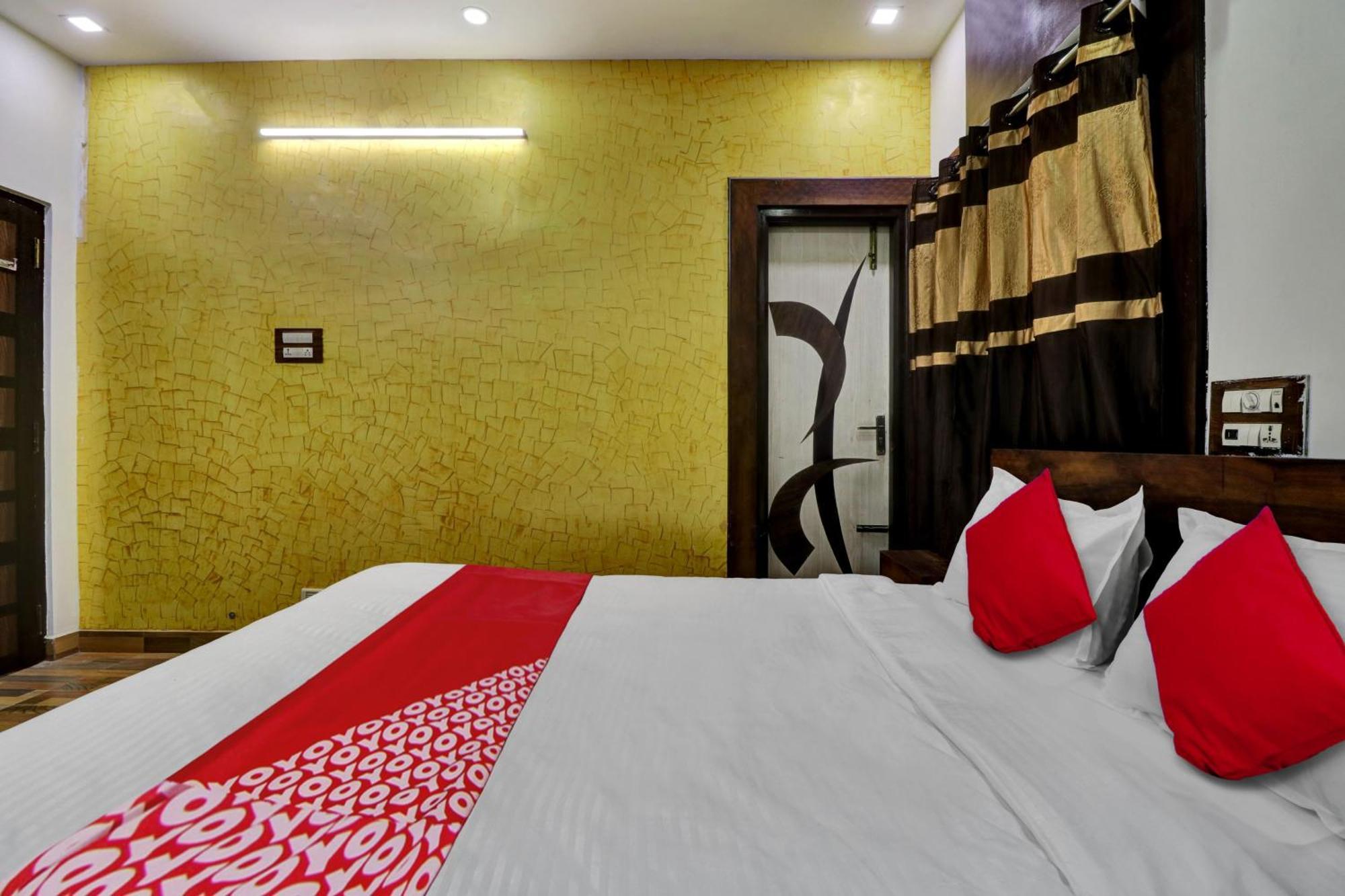 טירופאטי Hotel O Seshadri Homestay מראה חיצוני תמונה