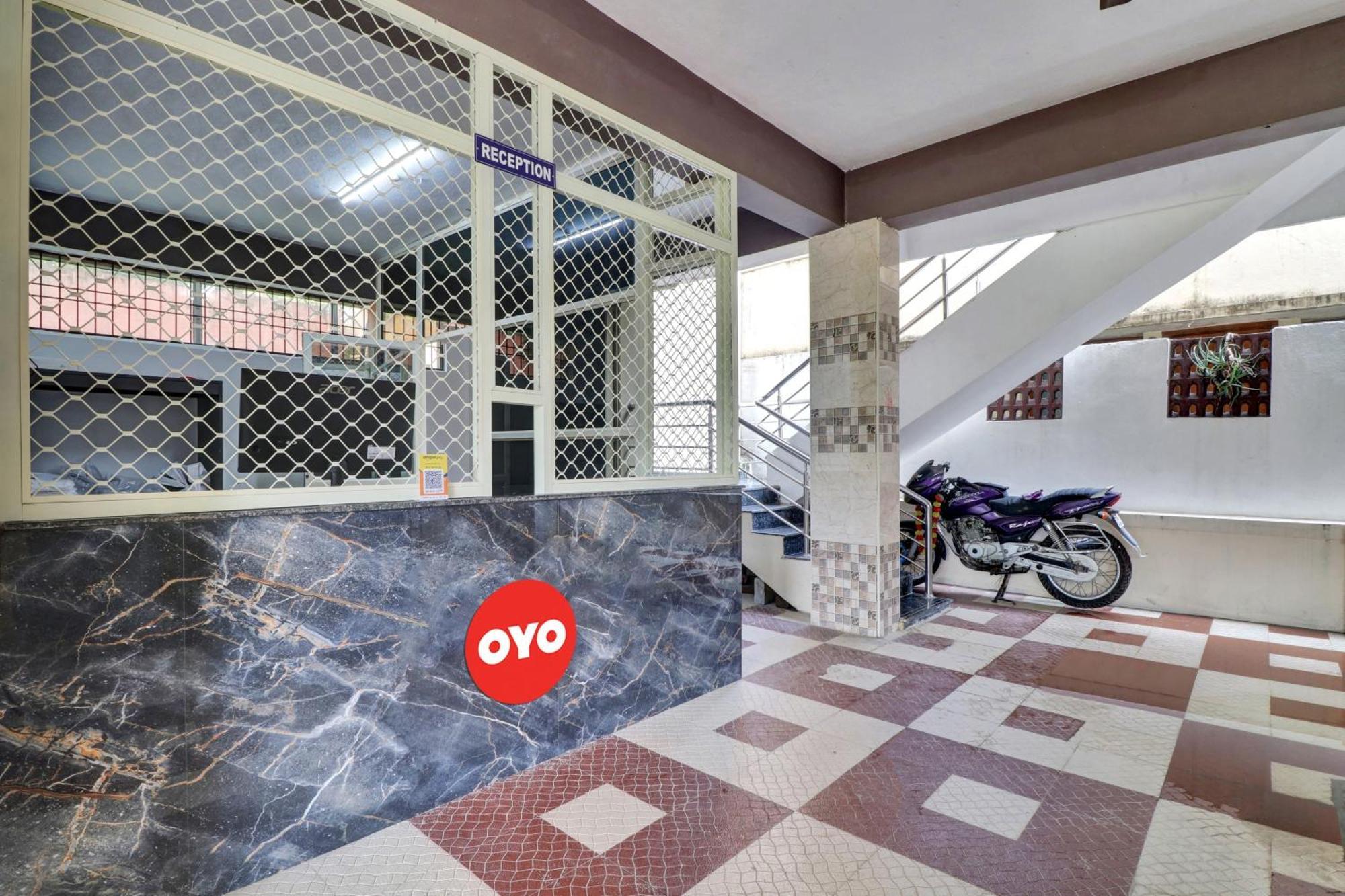 טירופאטי Hotel O Seshadri Homestay מראה חיצוני תמונה