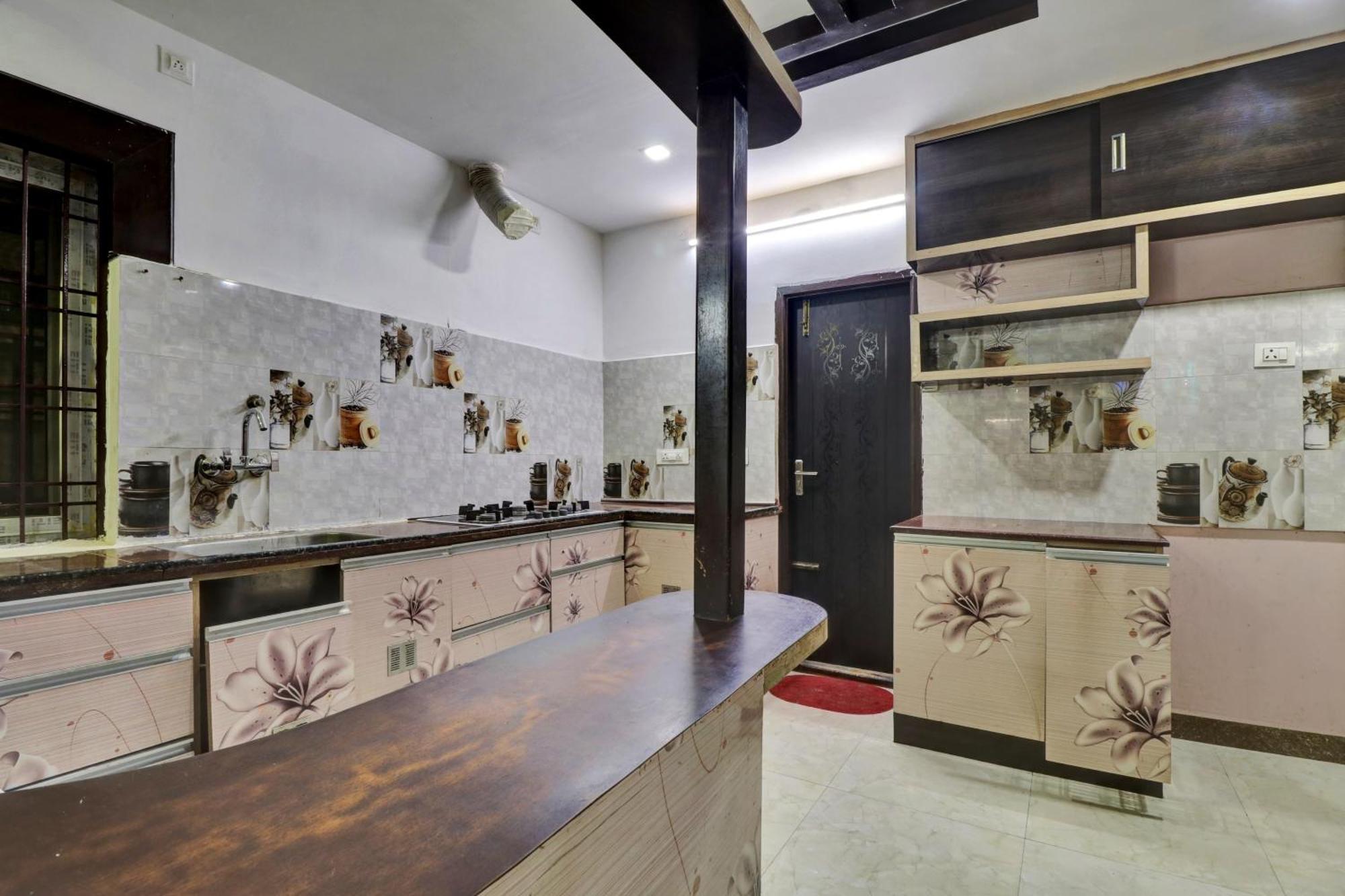טירופאטי Hotel O Seshadri Homestay מראה חיצוני תמונה
